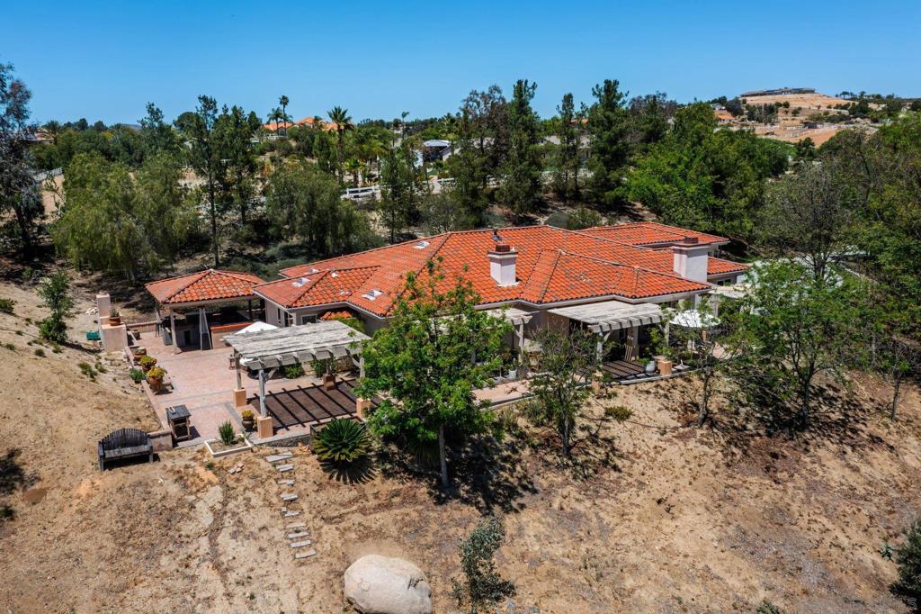 41025 Los Ranchos Cir