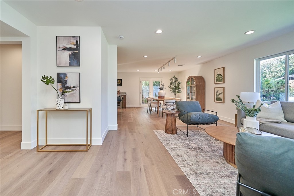 9604 Swinton