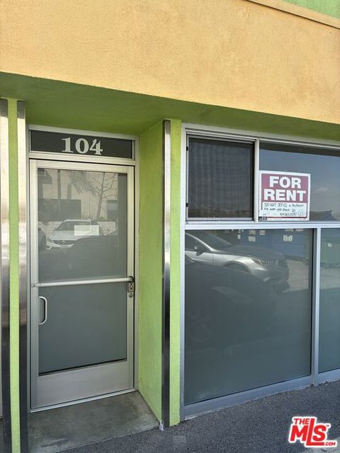 Photo of 343 Culver Boulevard #104, Playa Del Rey, CA 90293 (MLS # 26649343)