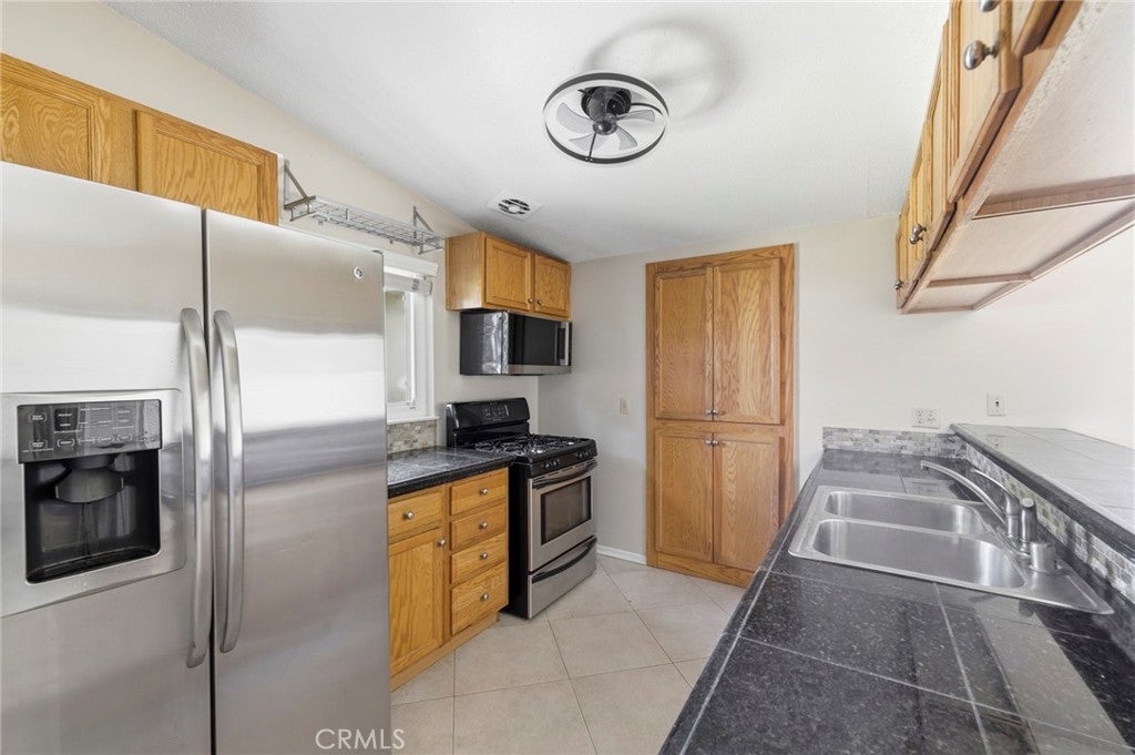 2128 College, Costa Mesa CA 92627 - Photo 14