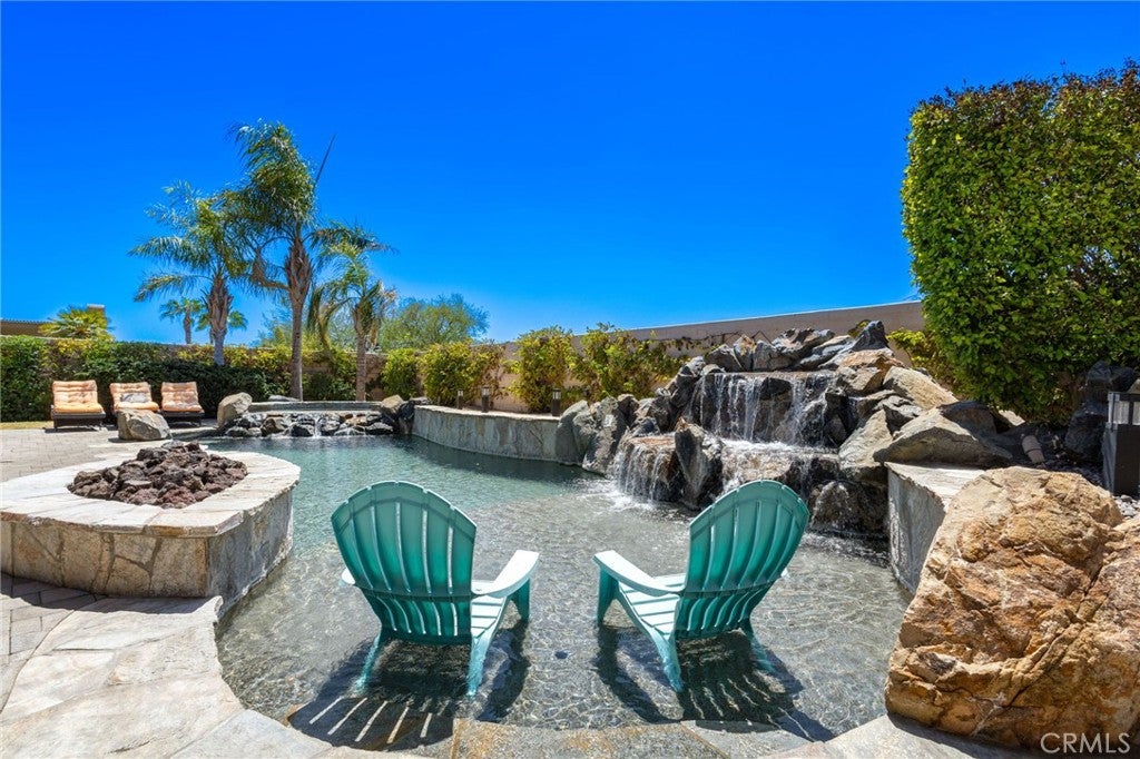 43673 Spiaggia Place