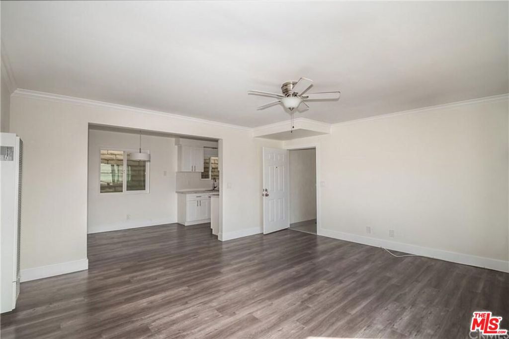 225 Rosecrans Avenue