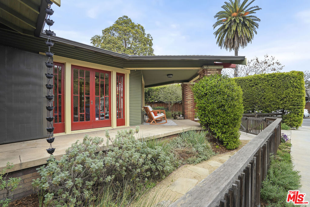 337 Cherry Avenue