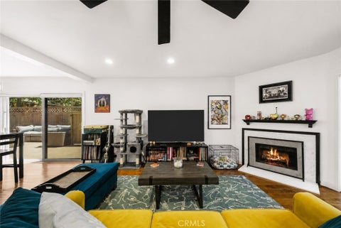 Photo of 612 Wilcox Avenue, Los Angeles, CA 90004 (MLS # BB26101979)