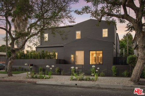 Photo of 1500 Louella Avenue, Venice, CA 90291 (MLS # 26846023)