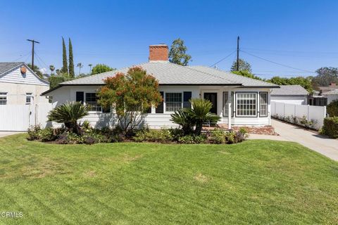 Photo of 5036 Matilija Avenue, Sherman Oaks, CA 91423 (MLS # P1-26688)