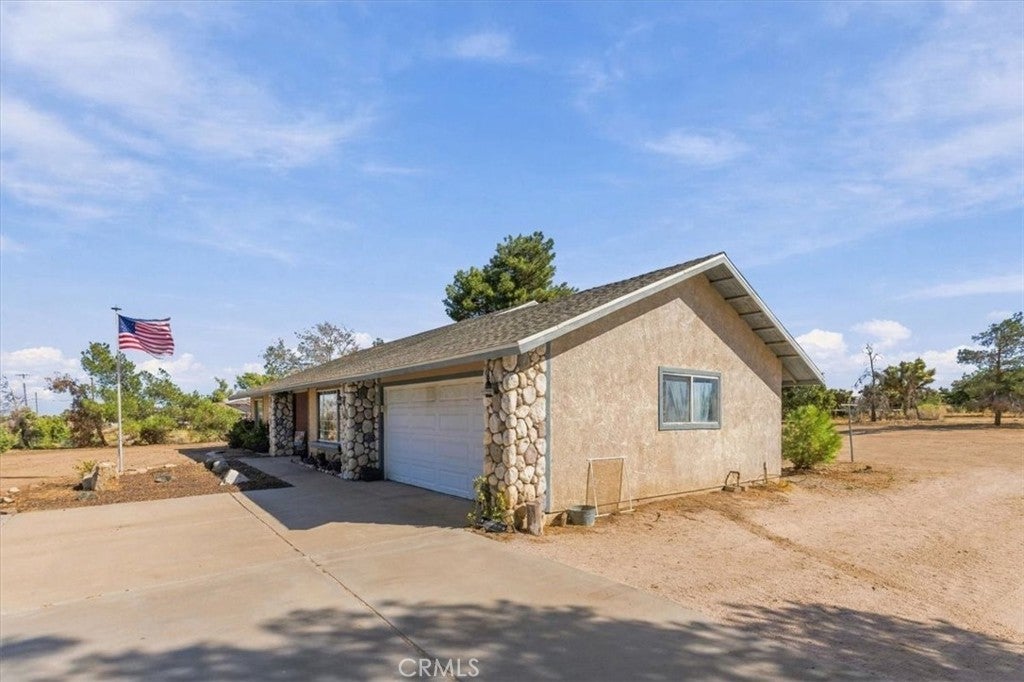 6433 Sunnyslope Road