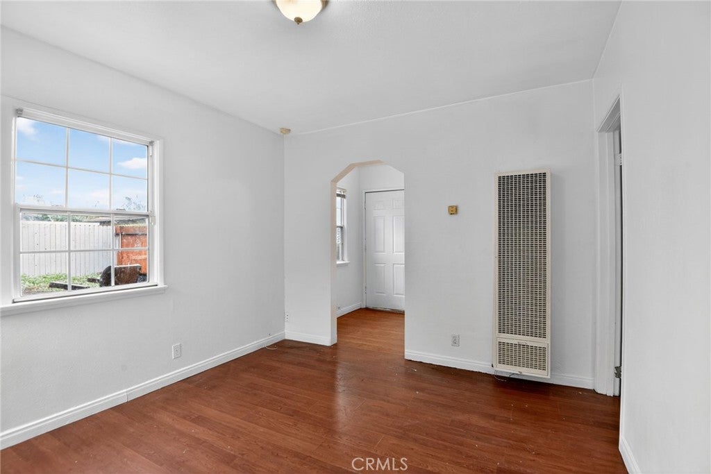 253 E Louise