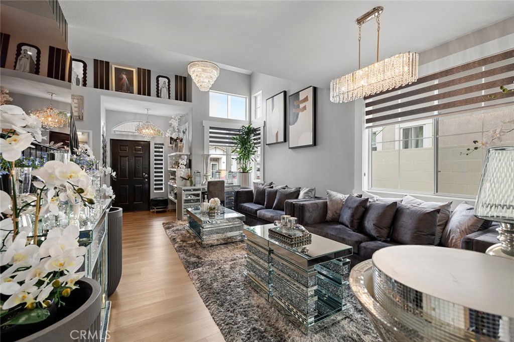 8952 Poinsettia Lane