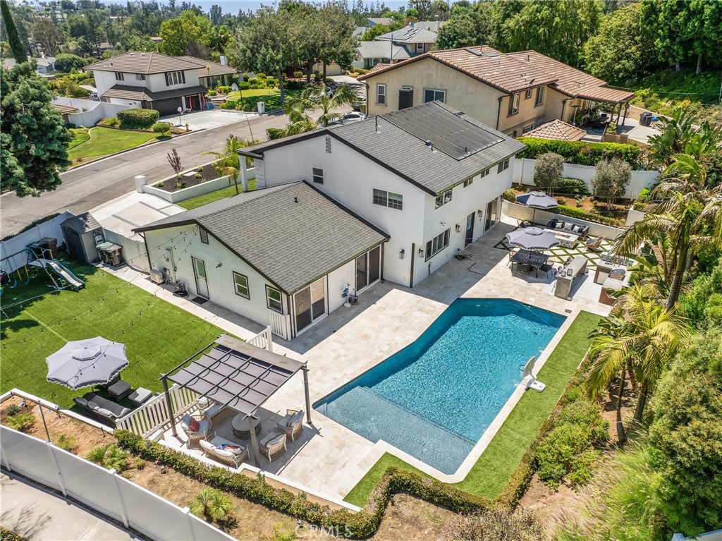 1925 Brentwood Drive