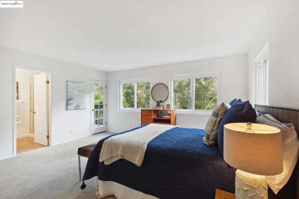 MONTCLAIR - Residential