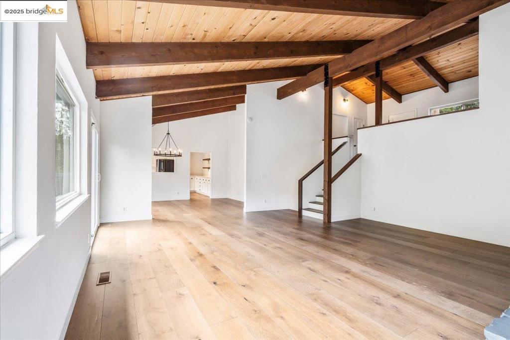 MONTCLAIR - Residential