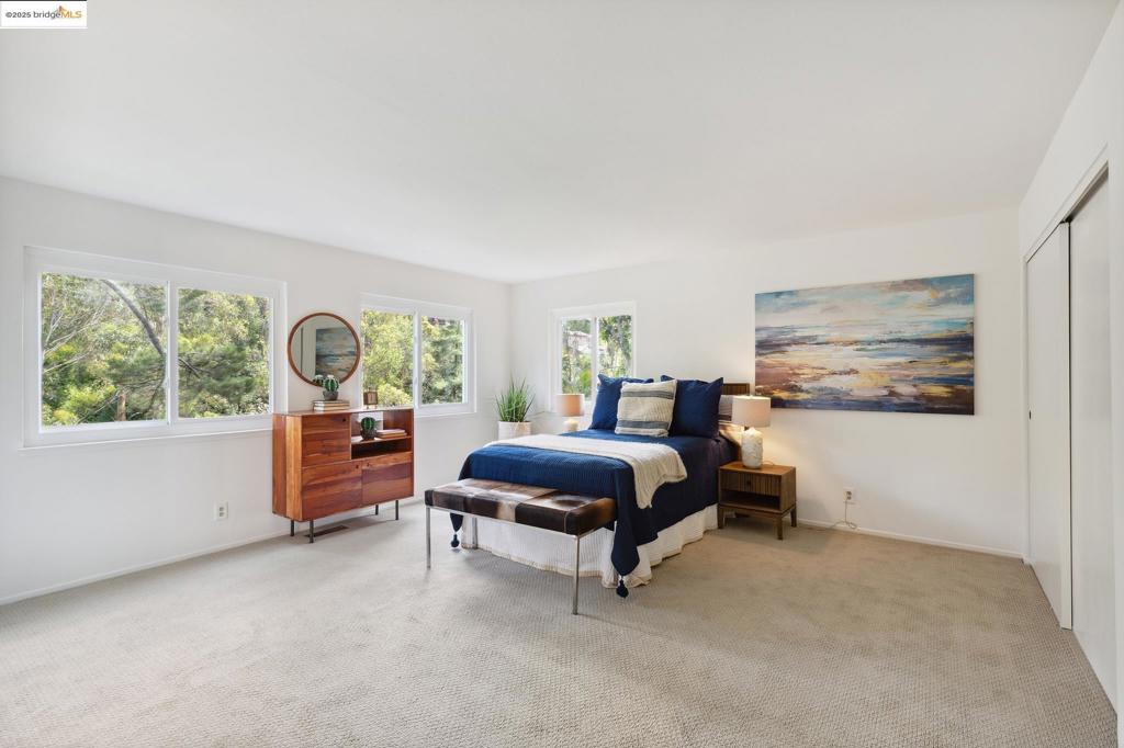 MONTCLAIR - Residential