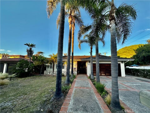 Photo of 1920 Dalton Road, Palos Verdes Estates, CA 90274 (MLS # SB26199504)