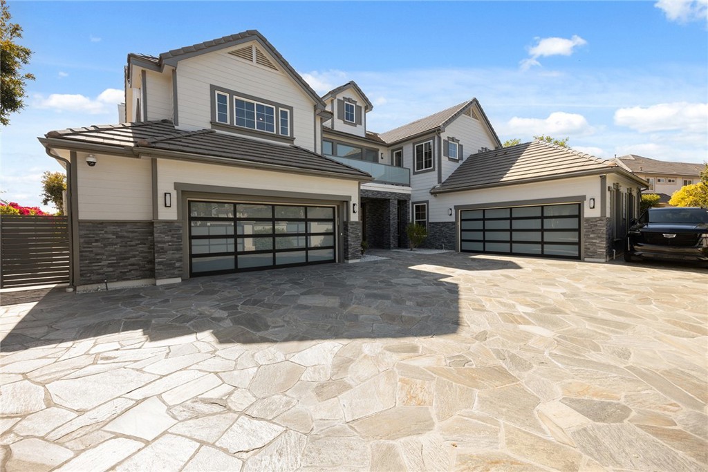 3111 Gardenia Lane