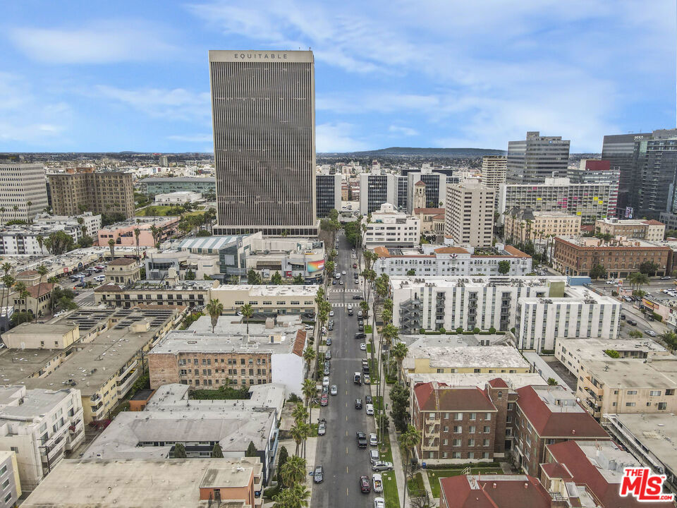 514 S Mariposa Avenue