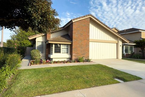 Photo of 1 Autumn Oak, Irvine, CA 92604 (MLS # OC26114489)