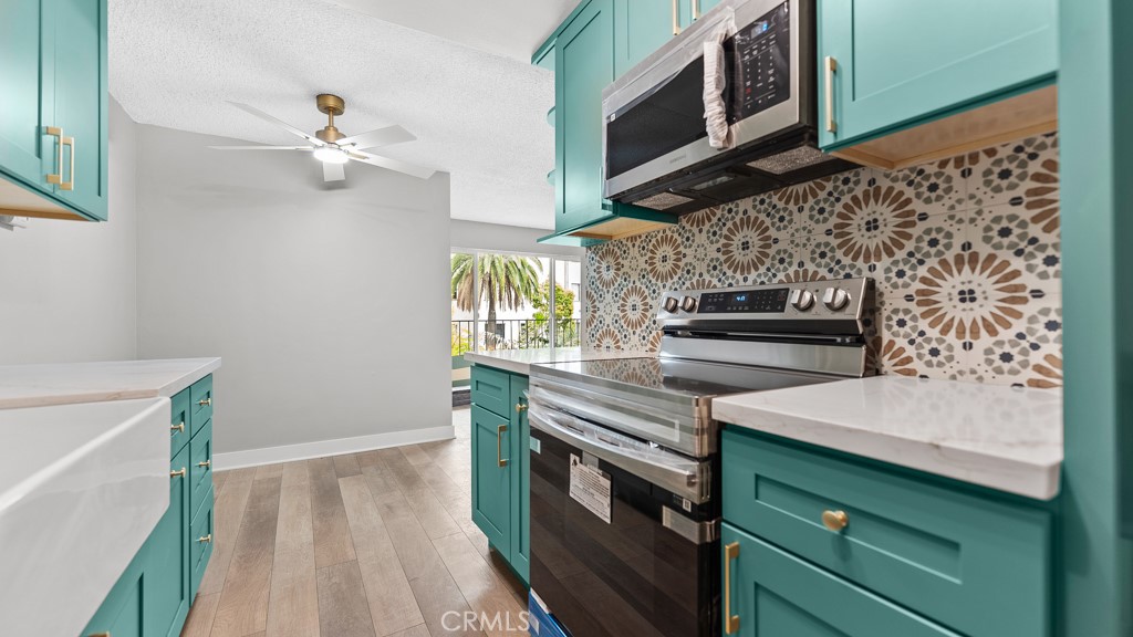801 E 1st Street 3