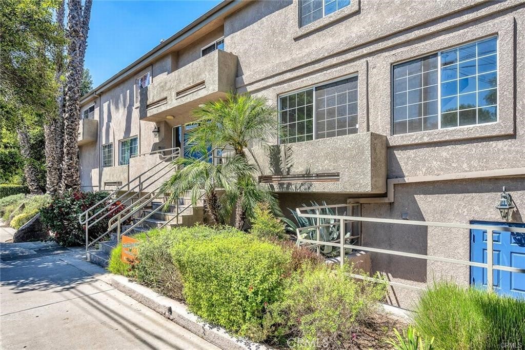 18347 Saticoy 7