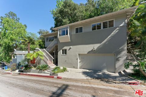 Photo of 2310 Stanley Hills Drive, Los Angeles, CA 90046 (MLS # 26661131)