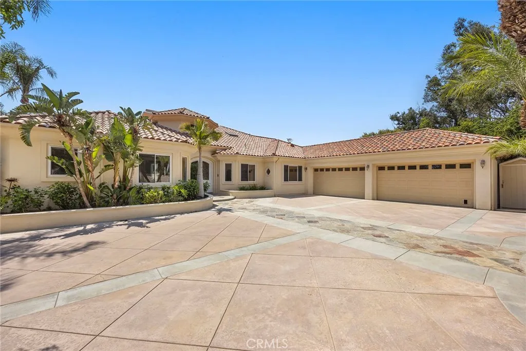 Orange, California 92869, United States, 6 Bedrooms Bedrooms, ,6 BathroomsBathrooms,Residential,Active,174972