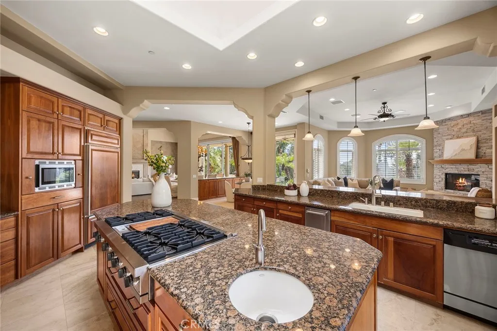 Orange, California 92869, United States, 6 Bedrooms Bedrooms, ,6 BathroomsBathrooms,Residential,Active,174972