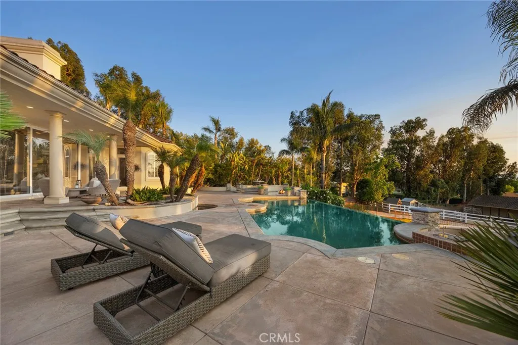 Orange, California 92869, United States, 6 Bedrooms Bedrooms, ,6 BathroomsBathrooms,Residential,Active,174972