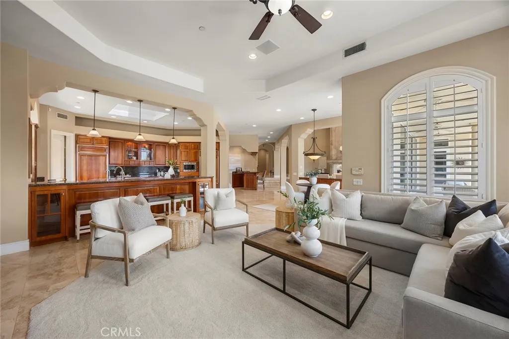 Orange, California 92869, United States, 6 Bedrooms Bedrooms, ,6 BathroomsBathrooms,Residential,Active,174972