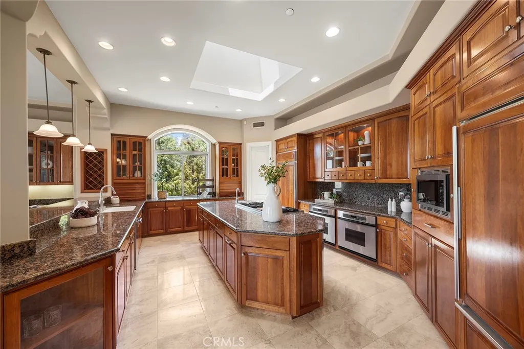 Orange, California 92869, United States, 6 Bedrooms Bedrooms, ,6 BathroomsBathrooms,Residential,Active,174972