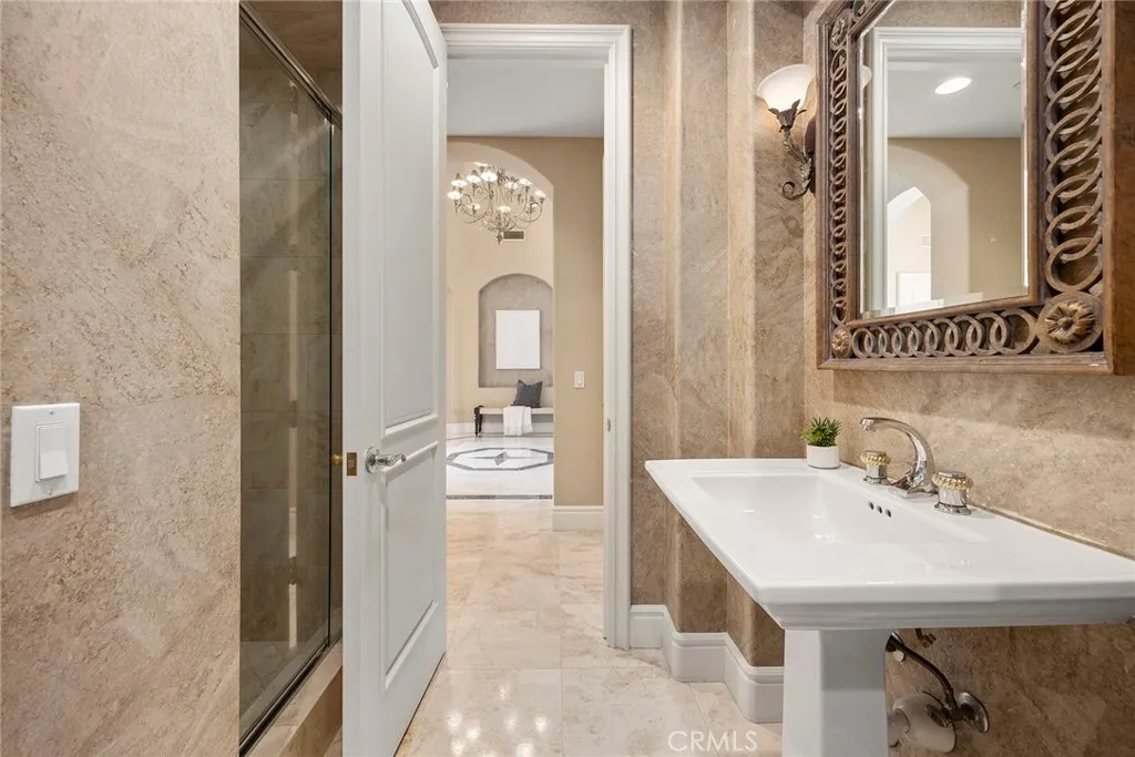 Orange, California 92869, United States, 6 Bedrooms Bedrooms, ,6 BathroomsBathrooms,Residential,Active,174972