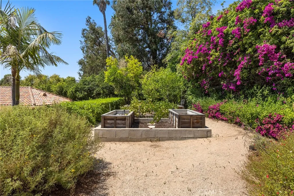 Orange, California 92869, United States, 6 Bedrooms Bedrooms, ,6 BathroomsBathrooms,Residential,Active,174972