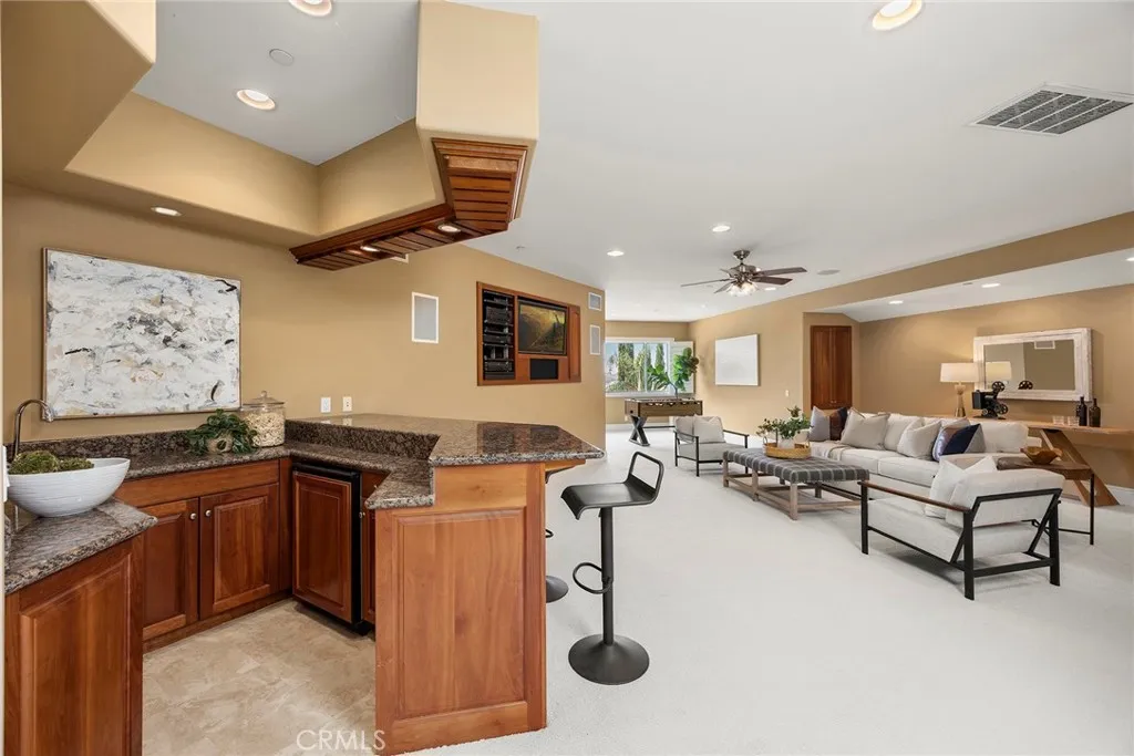 Orange, California 92869, United States, 6 Bedrooms Bedrooms, ,6 BathroomsBathrooms,Residential,Active,174972