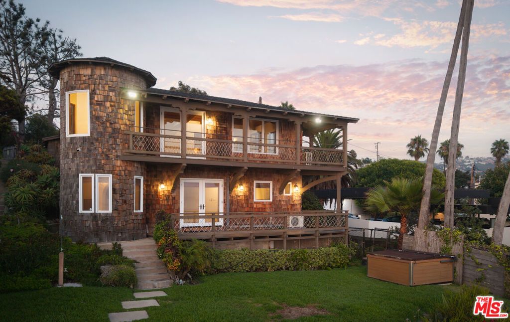 Photo of 629 S Coast Highway #627, Laguna Beach, CA 92651 (MLS # 25584931)