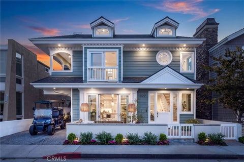 Photo of 327 Amethyst AVE, Newport Beach, CA 92662 (MLS # NP26201140)