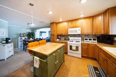 Photo of 73190 Broadmoor Dr, Thousand Palms, CA 92276 (MLS # SW25233871)