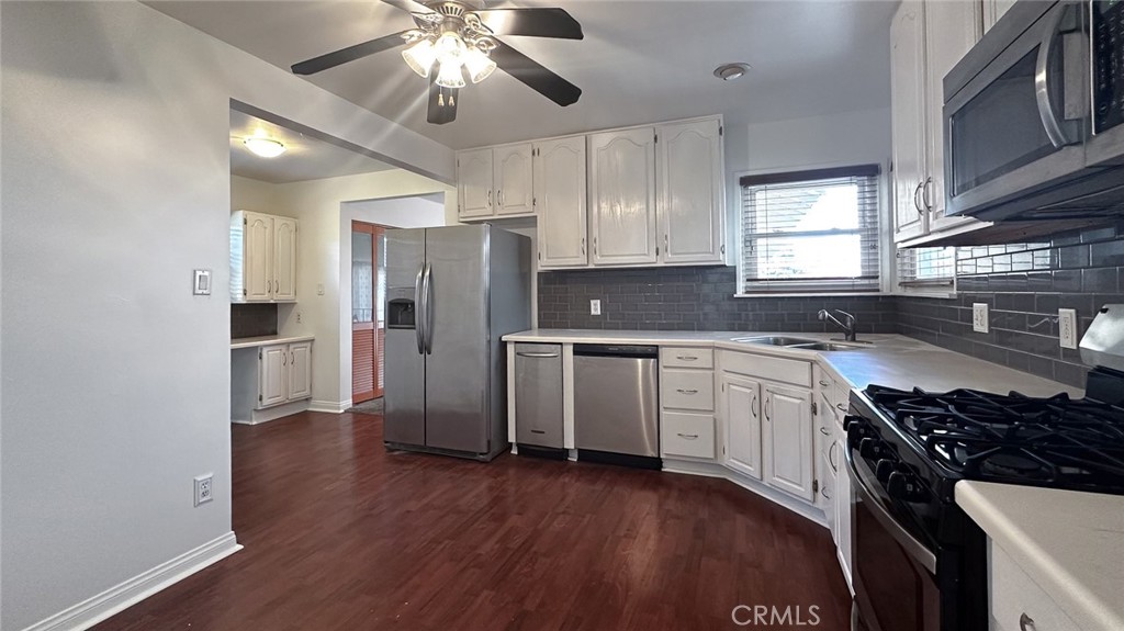 715 W Knepp