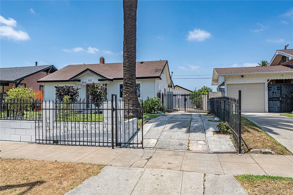 1113 W 78th Street
