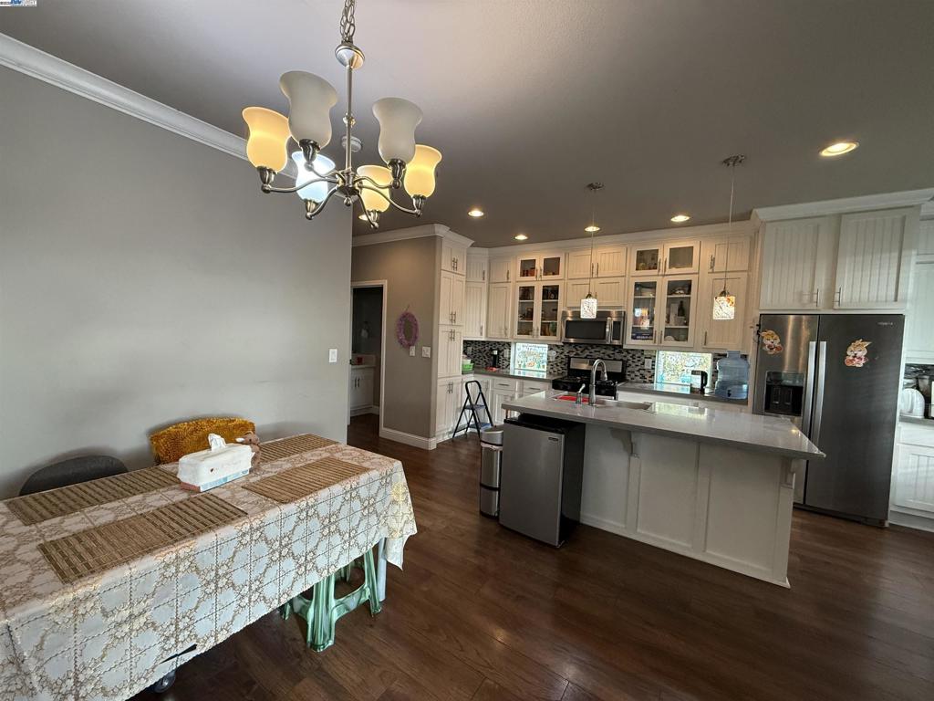 SUNNYVALE - Manufactured In Park