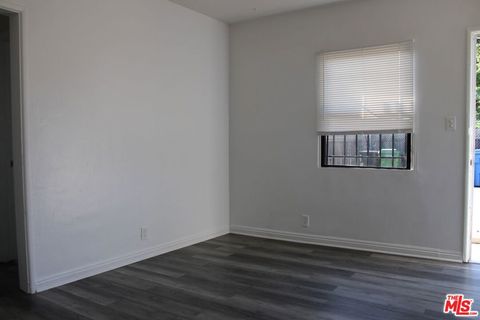Photo of 6340 10th Avenue #6404, Los Angeles, CA 90043 (MLS # 26679761)