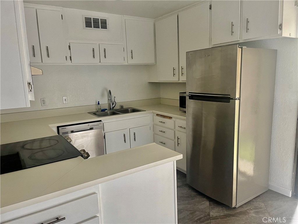 Photo of 481 Bradshaw Lane #13, Palm Springs, CA 92262 (MLS # OC25194441)