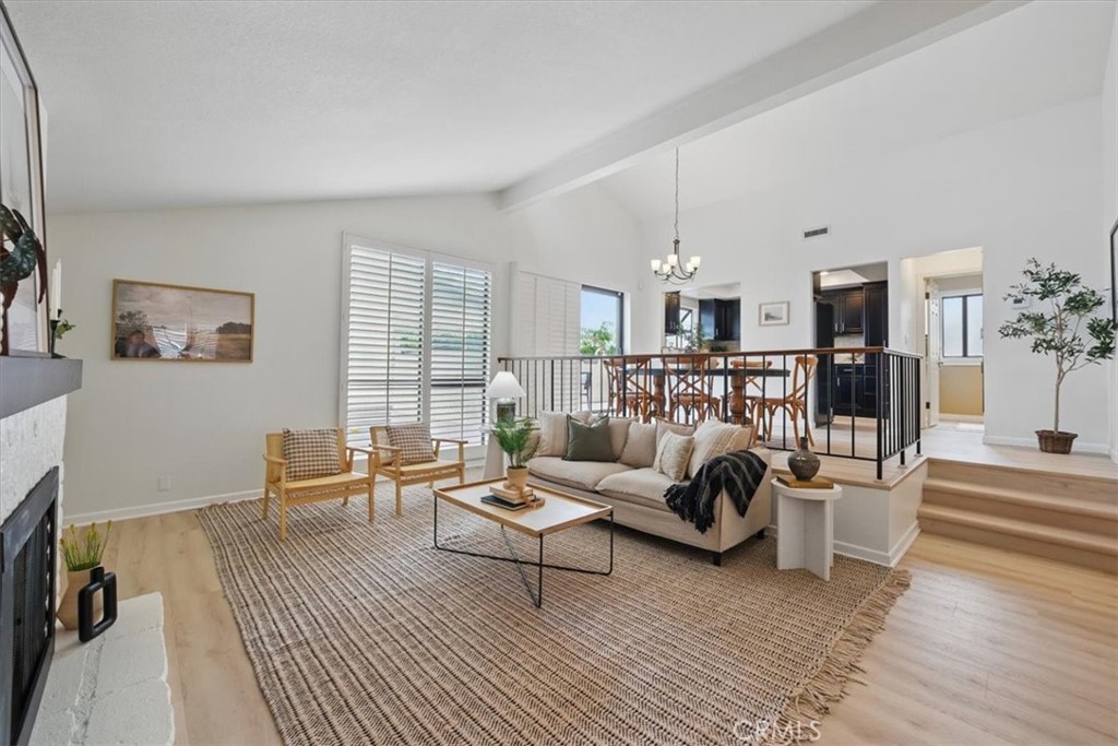 2707 Vanderbilt Ln 1