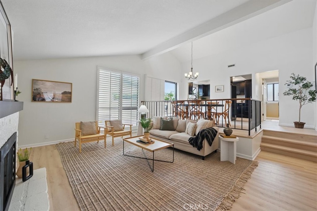 2707 Vanderbilt Ln 1
