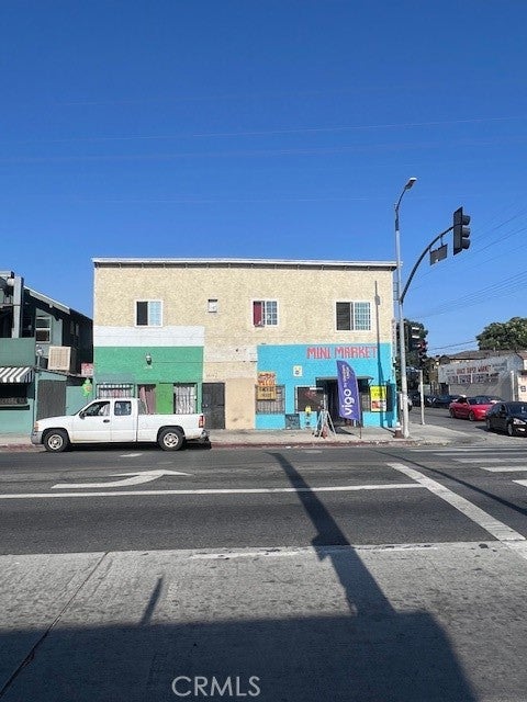 5426 Compton