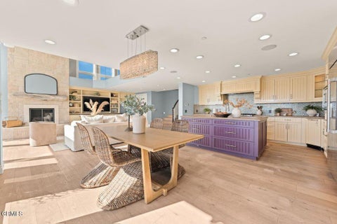 Tiny photo for 1096 Belfast Lane, Ventura, CA 93001 (MLS # V1-35928)