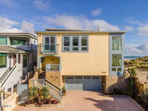 Tiny photo for 1096 Belfast Lane, Ventura, CA 93001 (MLS # V1-35928)