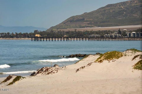 Tiny photo for 1096 Belfast Lane, Ventura, CA 93001 (MLS # V1-35928)