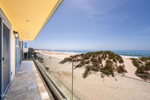 Tiny photo for 1096 Belfast Lane, Ventura, CA 93001 (MLS # V1-35928)