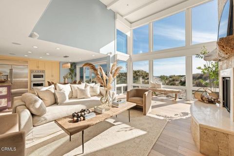 Tiny photo for 1096 Belfast Lane, Ventura, CA 93001 (MLS # V1-35928)