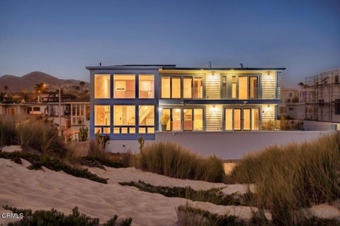 Tiny photo for 1096 Belfast Lane, Ventura, CA 93001 (MLS # V1-35928)