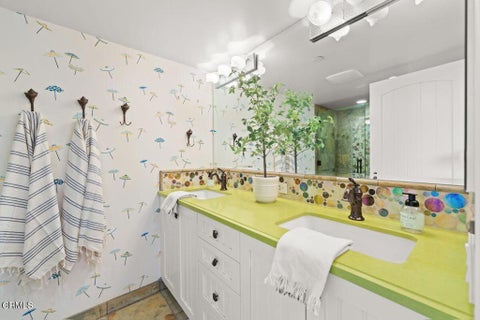 Tiny photo for 1096 Belfast Lane, Ventura, CA 93001 (MLS # V1-35928)